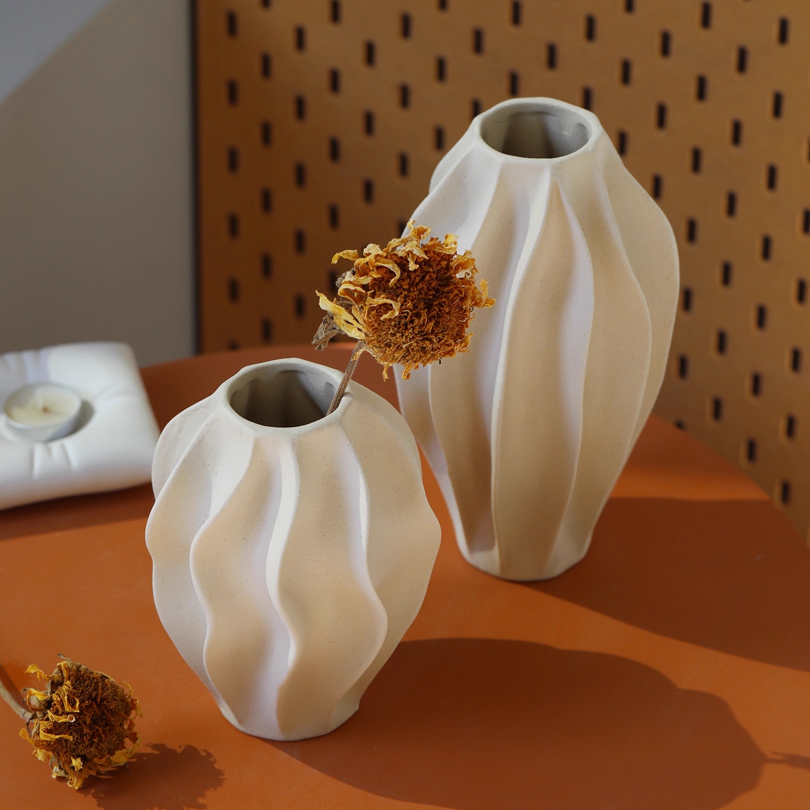 Beige ceramic vase with a high - 3D Printing Vase のレビューと価格